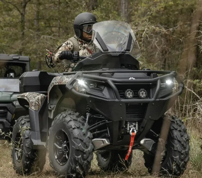 715005862-Can-Am-Seitliche-Abweiser-1 Can-Am Seitliche Windabweiser Outlander G3