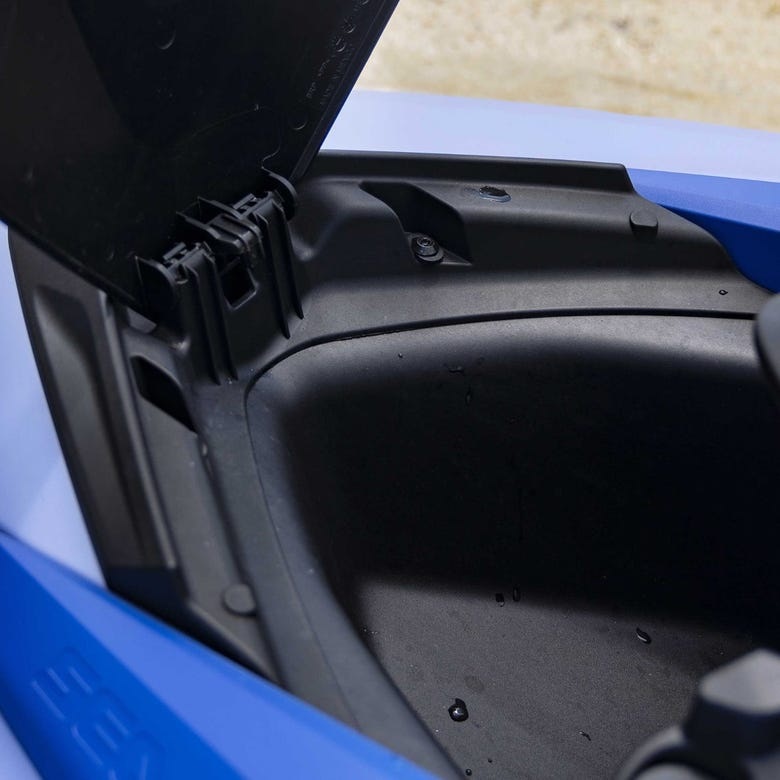 Vorderes Staufach Sea-Doo Spark+